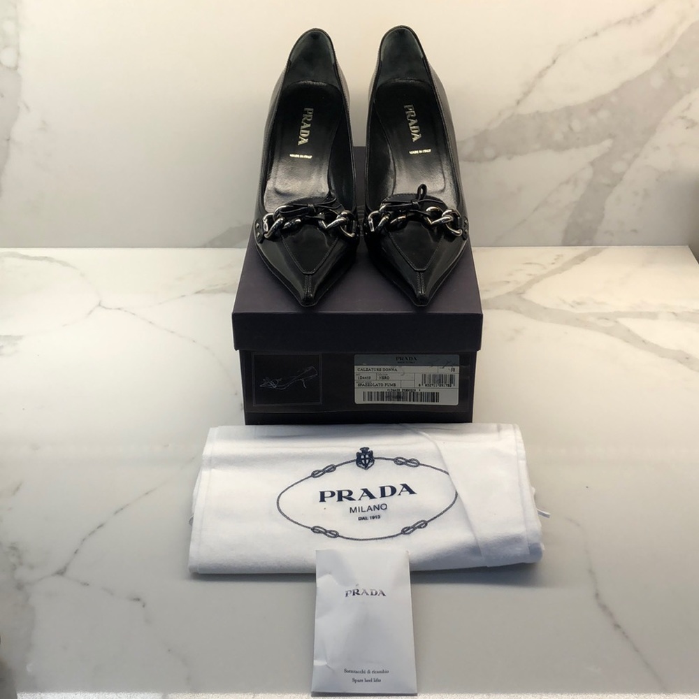 Like New!Prada Black Patent Leather Chain Pump.